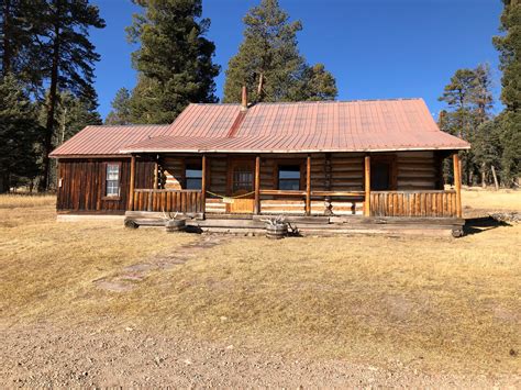 where was longmire cabin filmed  The story is set in northern Wyoming, but it has been filmed in Santa Fe, Eagle Nest, Espanola, and Red River, as well as Las Vegas, New Mexico